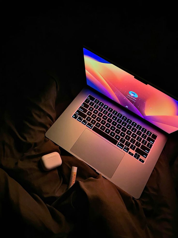 MacBook usada o nueva: ¿cuál conviene comprar en 2026?