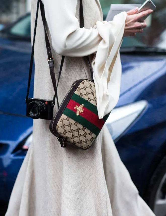 ¿Vale la pena comprar bolsos de lujo de segunda mano?