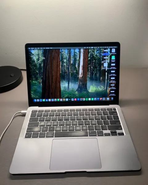 Apple Mac-Book Air 2020