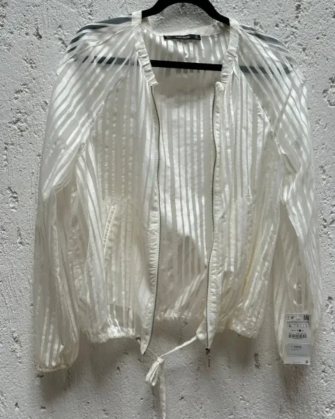 Jacket blanca transparente