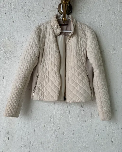 Jacket crema alcolchada