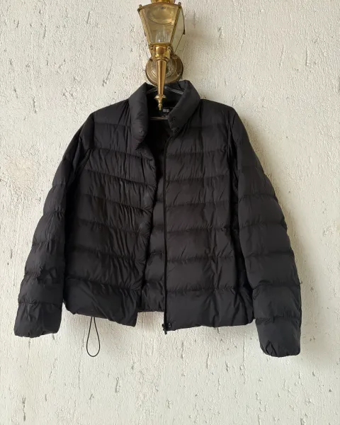 Jacket negra acolchada