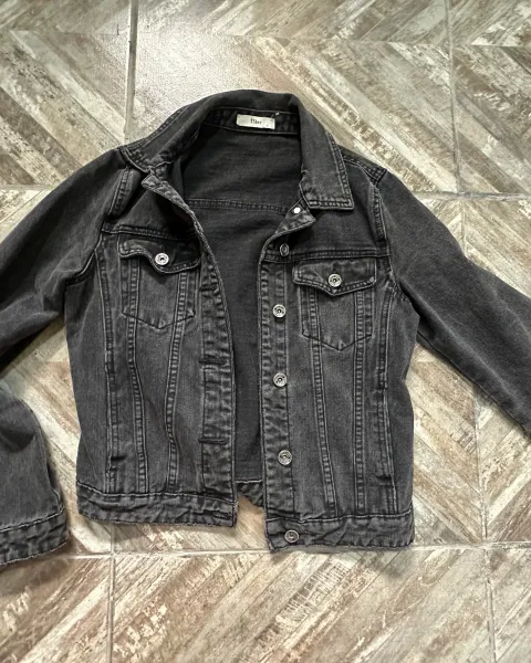 Jacket de mezclilla negra
