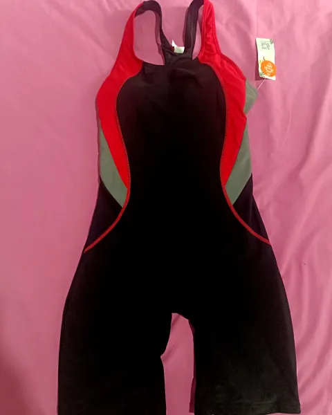 Vestido de baño deportivo talla S