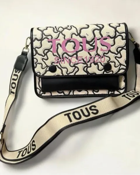 Bolso triple AAA, Tous