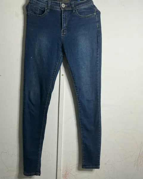 Jeans de Nine planet.