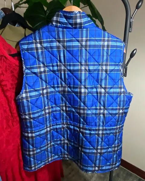 Chaleco azul de cuadros