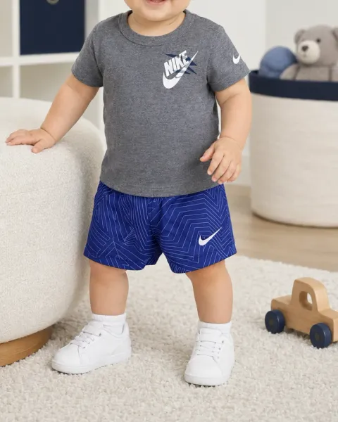 Conjunto nike 12 meses