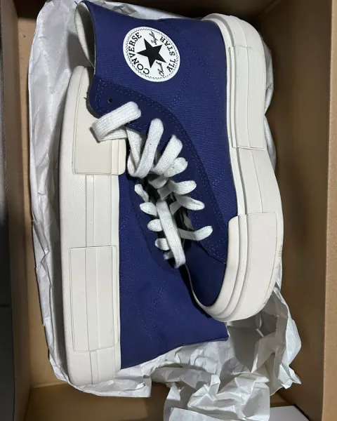 Converse cruise azul