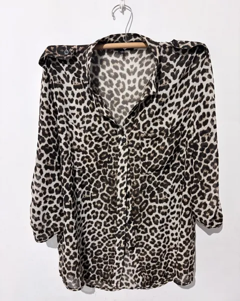 Camisa transparente leopardo