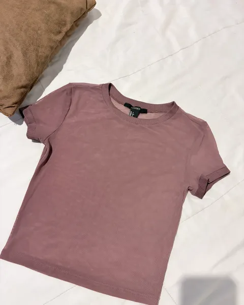 Crop top púrpura transparencia