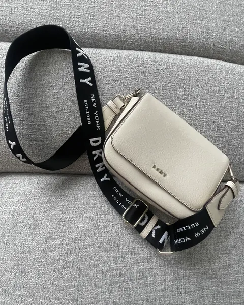 Cartera DKNY
