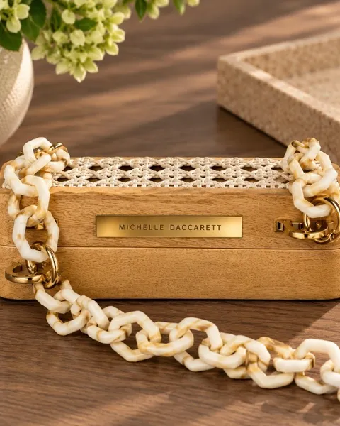 Cartera Michelle Daccarett Original.