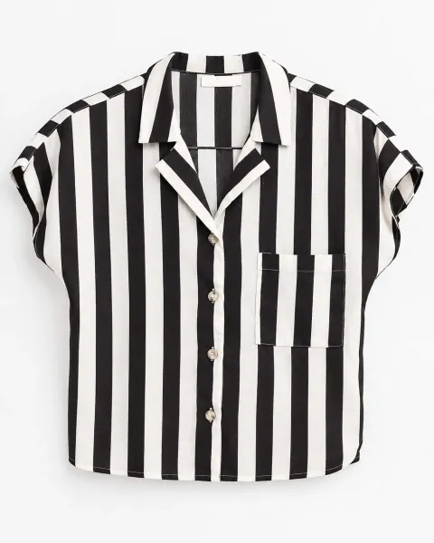 Blusa corta de botones