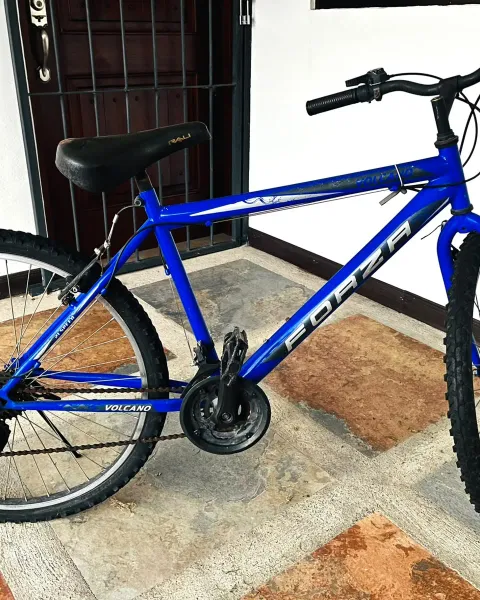Bicicleta de montaña marca Forza Volcano