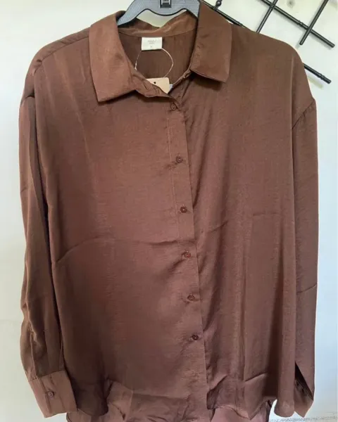 Blusa café