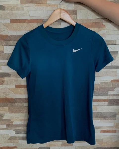 Camiseta deportiva Nike para mujer / S / Dri-Fit / Manga corta
