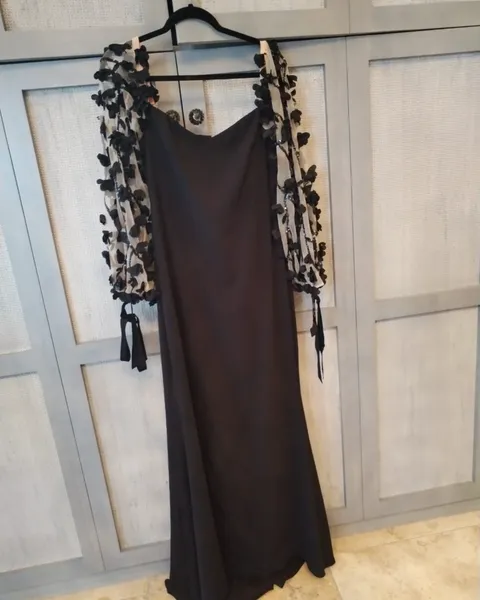 Vestido de fiesta negro