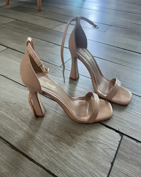 Zapatos altos