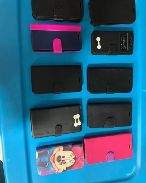 Lote de estuches de celulares y protectores