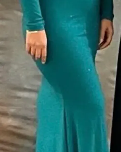 Vestido de gala verde menta
