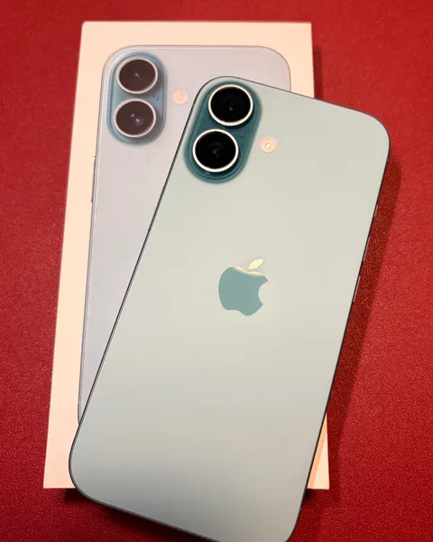 iPhone 16 126 GB