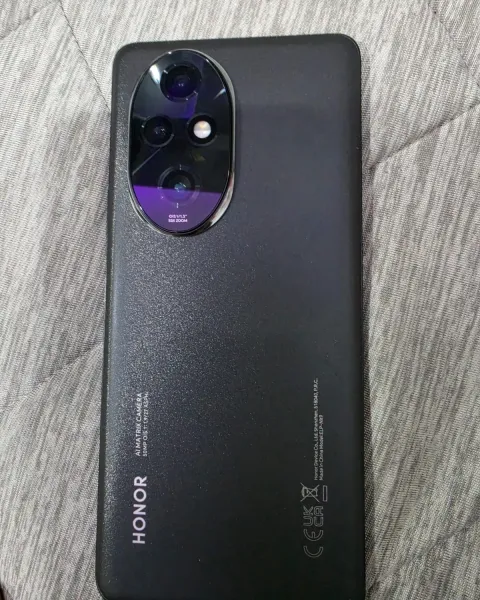 Honor 200 pro