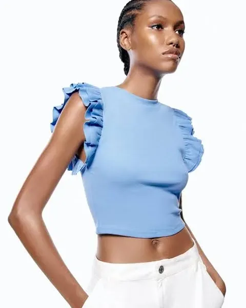 Crop top celeste de Zara
