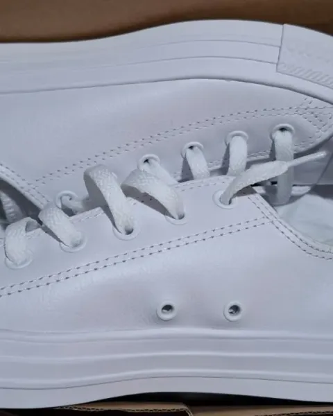 Converse cuero blancas