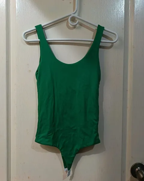 Body tirantes verde