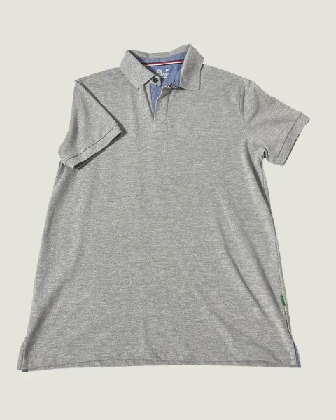 Camisa tipo polo clásica de manga corta
