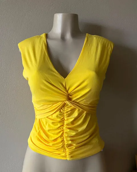 Blusa Amarilla
