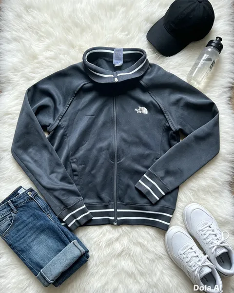 Abrigo north face S m color negro