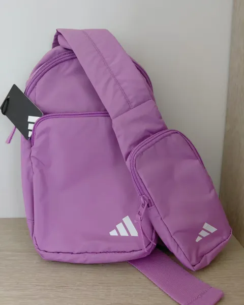Bolso deportivo tipo bandolera