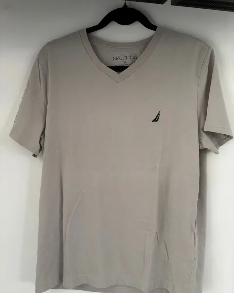 Camiseta Nautica Básica Gris Hombre – Talla M