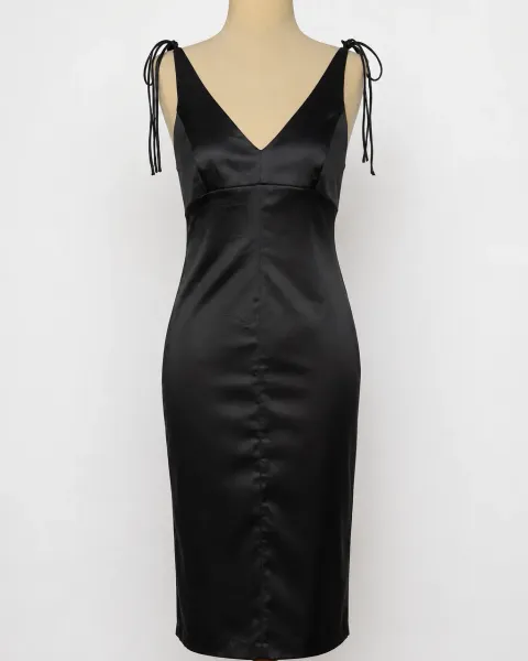 Vestido negro satinado con tiras anudadas- Talla S