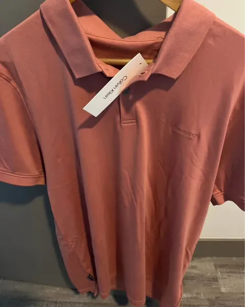 Camisa tipo Polo Calvin Klein