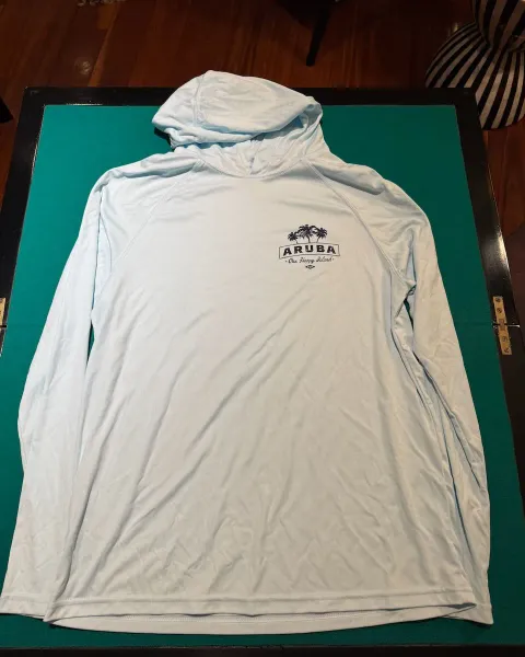 Camisa deportiva con capucha Aruba color celeste talla M