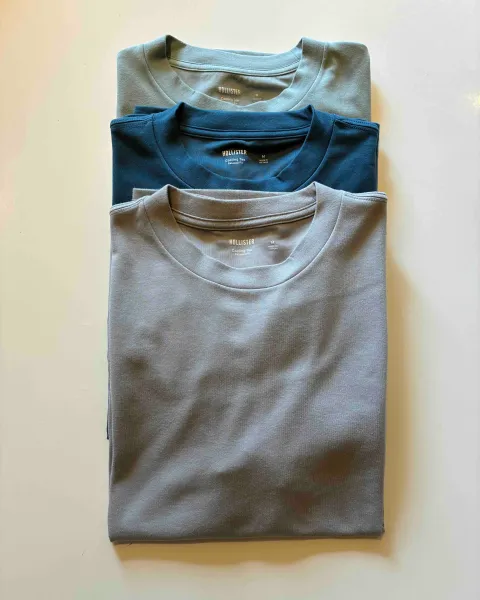 3 camisas Hollister talla M - Leves señas de uso
