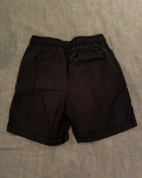 Short Old Navy Negro Niños Talla S (8)