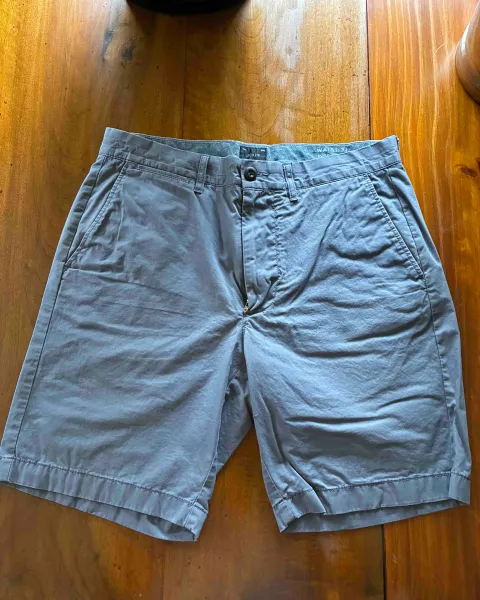 Short J.Crew – Talla 31 – Color gris