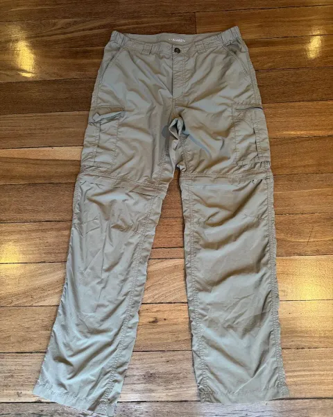 Pantalón Convertible Columbia Omni-Shade Beige Talla 34x32