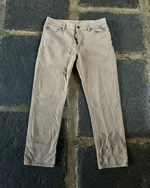 Pantalón Banana Republic, color beige, excelente estado