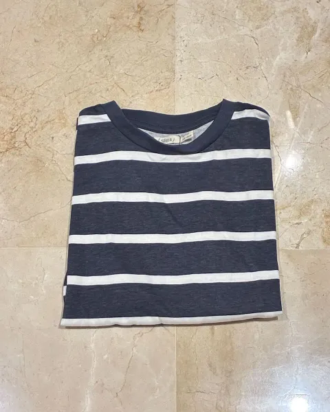 Camiseta manga larga (Niño 9-10 años) Perfectas condiciones