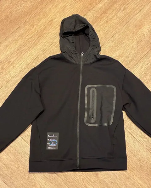 Sudadera negra con capucha ZARA Sporty Collection – Talla 13-14 años