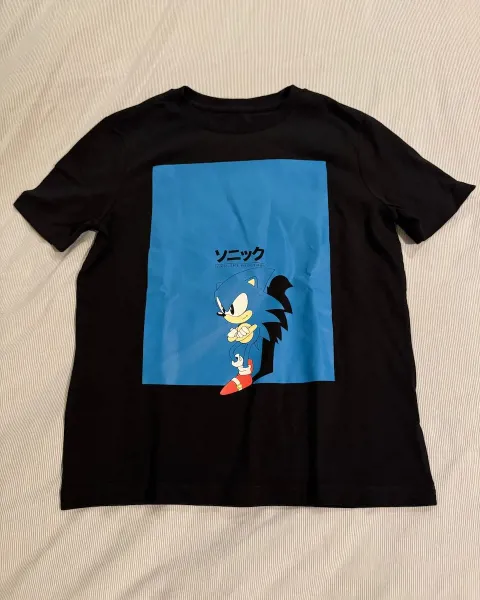Camiseta Old Navy Negra Sonic Niños Talla M (8)