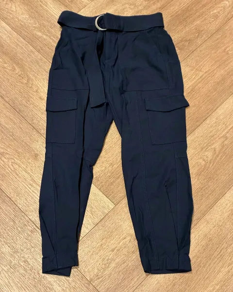 Pantalón cargo azul Banana Republic con cinturón / Talla 2