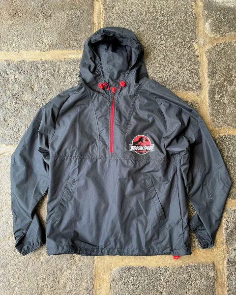 Jacket edición especial Jurassic Park talla M