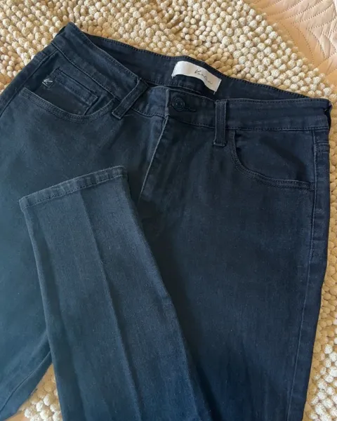 Pantalón de mezclilla negro