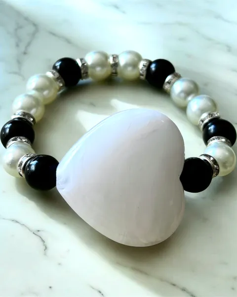 Pulsera con Perlas corazón blanco